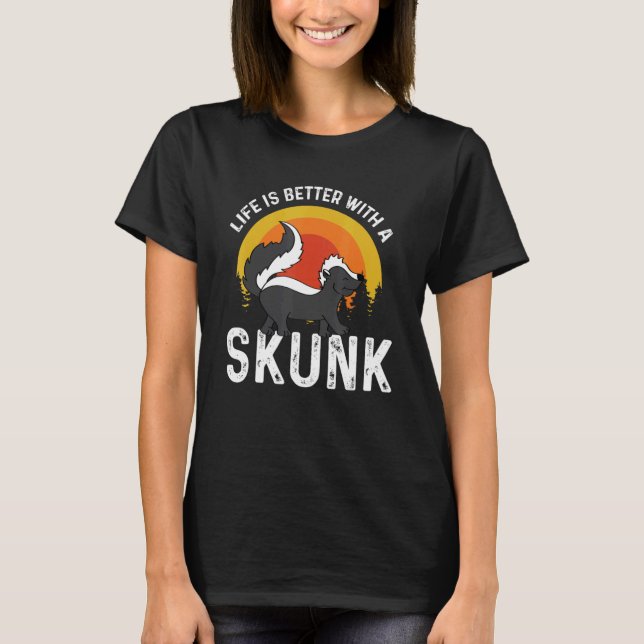 Bättre med Skunk Natur och Animal T Shirt (Framsida)