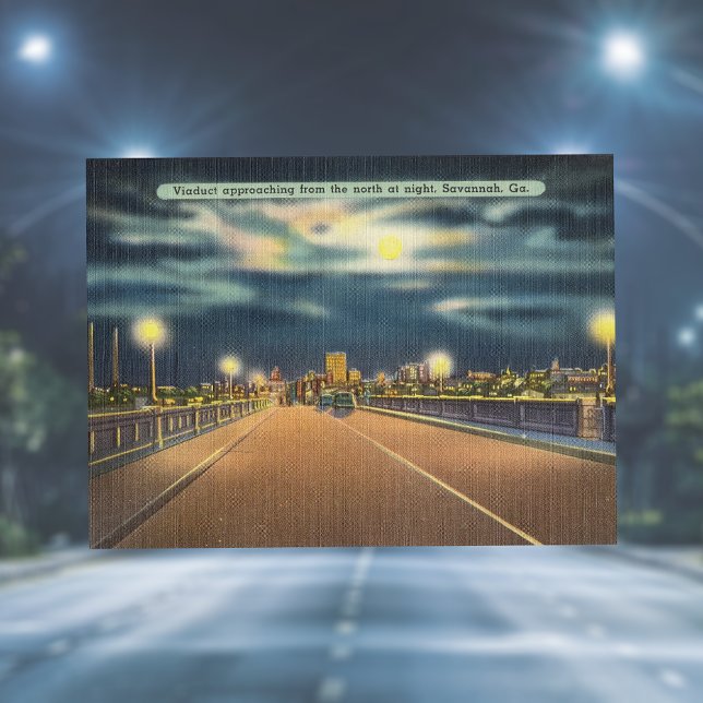 Bay Street Viaduct Night Savannah GA retro Vykort (Skapare uppladdad)
