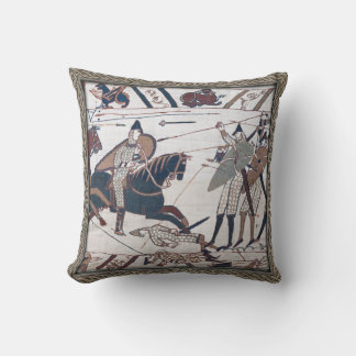 Bayeux Tapestry Battle Scene Dekorativ kudde