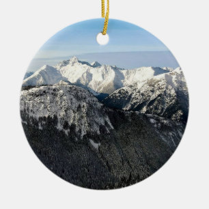 BC Snöiga berg Julgransprydnad Keramik