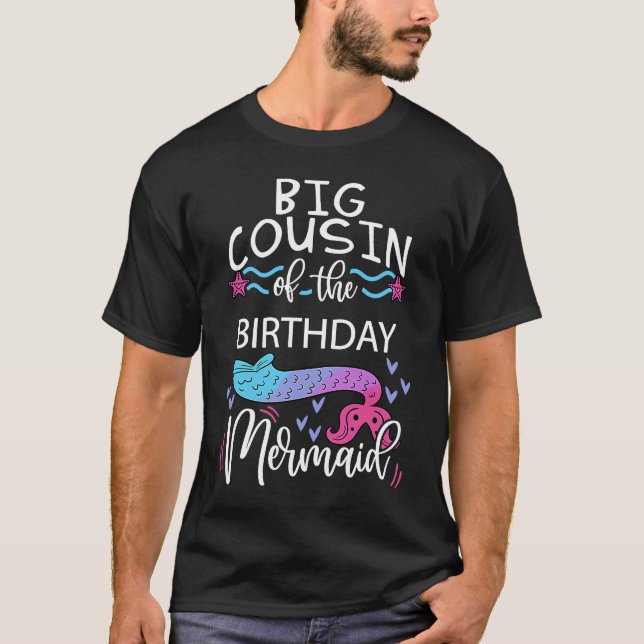 Bday Par med stor Sjöjungfru i födelsedagsfamiljen T Shirt (Framsida)