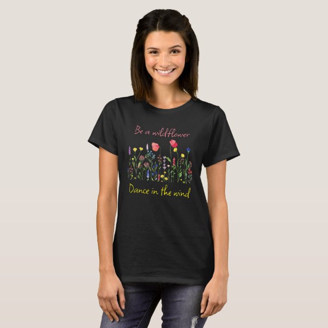 BE A WILDFLOWER BOHO CHIC T-Shirt (Hel framsida)