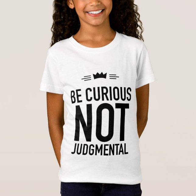 Be curious black t shirt (Framsida)