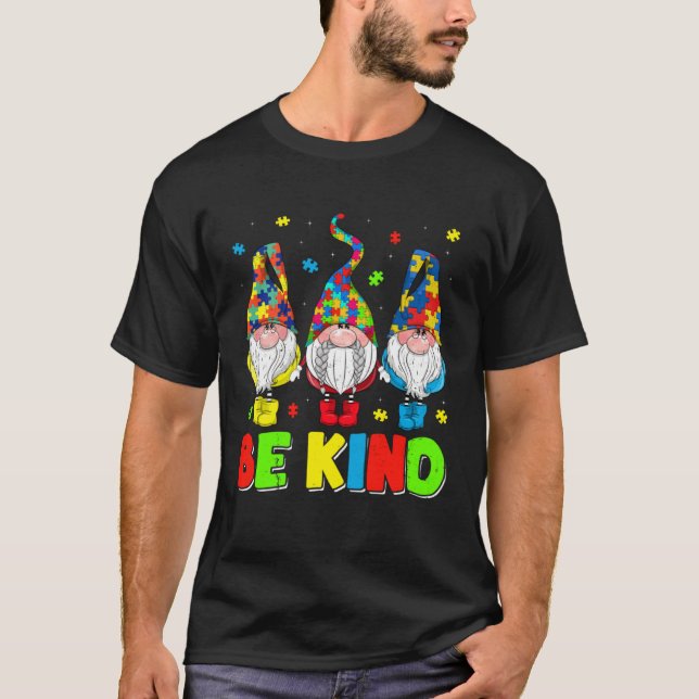 Be Kind Autism Awareness Month Cute Gnomes Men Wom T Shirt (Framsida)