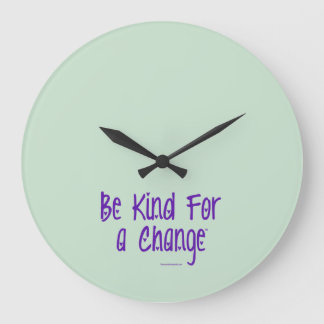 Be Kind For Change™ Safirgrön Väggklocka