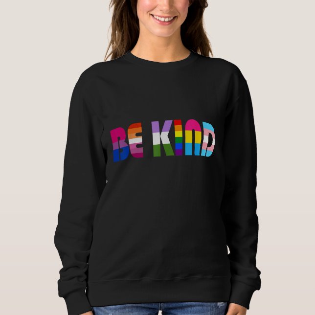 Be Kind LGBT Flag Gay Les Pride Month Transgender  T Shirt (Framsida)