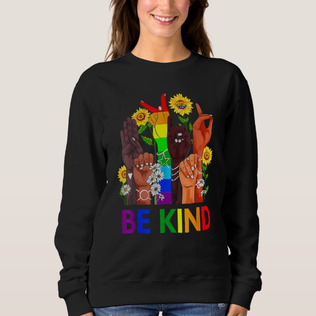 Be Kind Rainbow Sign Language LGBT Pride Equality  T Shirt (Framsida)