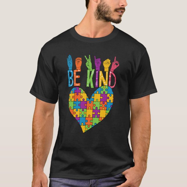 Be Kind Sign Language Heart Puzzle Piece Teachers  T Shirt (Framsida)