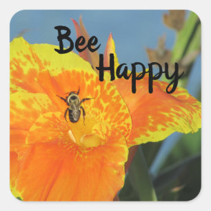 Be Lycklig Söt Flower Photo Canna Lily Bee Pun Fyrkantigt Klistermärke
