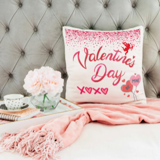 Be Mine Throw Pillow Kudde