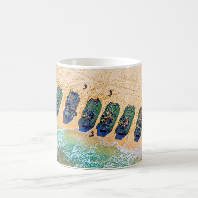 BEACH ARMOR - Amphibious Fordon Kaffemugg (Center)