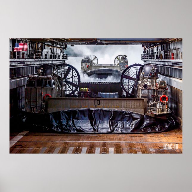 BEACH ASSAULT - LCAC-10 POSTER (Framsidan)
