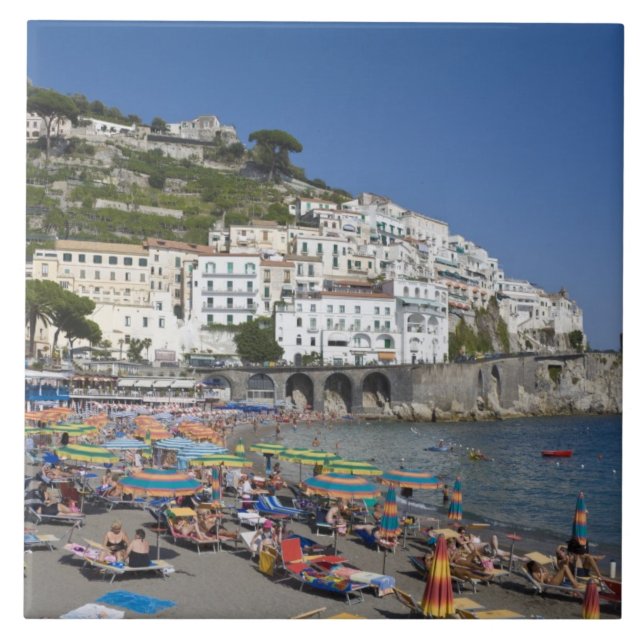 Beach at Amalfi, Kampanien, Italien Kakelplatta (Framsidan)