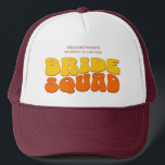 Beach Bachelorette Party Bride Squad Bridesmaid Keps<br><div class="desc">Gör en stänk på din kommande bachelorette-fest med den här fantastiska personligen på retro bachelorette. Vare sig du firar en bach resa, en flicksemester eller en helgdag av bästa vänner, är den här anpassningsbarna en groovy bachelorette-partyt handelsvara perfekten till din oförglömliga flykting. Lägg till en personlig beröring till din bachelorette...</div>
