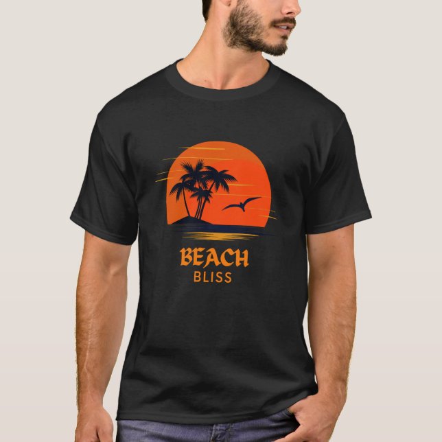 Beach Bliss: Soaring Sol T Shirt (Framsida)