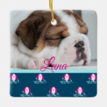 Beach Bollar Julgransprydnad Keramik<br><div class="desc">Hej Sommaren! Den här utformningen har rosa flamingo strand bollar i stänk i vatten. Koordinera det med min "Hund Days of Summer"-samling.</div>