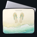 Beach Botanical Flinflip flops Laptop Fodral<br><div class="desc">Vacker vattenfärg botaniska öblommor och löv som förskönades flinflip flops på sandstranden i personlig laptop sleeve.</div>
