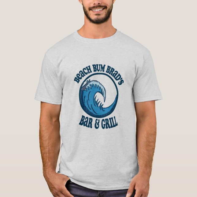 Beach Bum Brad Bar och Grill T Shirt (Framsida)