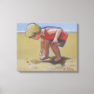 Beach child boy hittar snäcka i sanden canvastryck