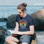 Beach Cruise Retro Family Reunion Pappa Vacation T Shirt<br><div class="desc">Ska du på en familjesemester? Anpassa de här campingreflexdesignerna för hela familjen genom att lägga till namn eller anpassningsbar i familjen och året i äventyr. Jag hoppas att det inte bara handlar om den coola som fångade öga utan att det faktum att du aldrig hittar den i en varubutik snarare...</div>
