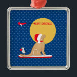 Beach Day Surfing Golden Santa Hund Ornament<br><div class="desc">Ta kusten till jul med den här surfande jultomten-hund!</div>
