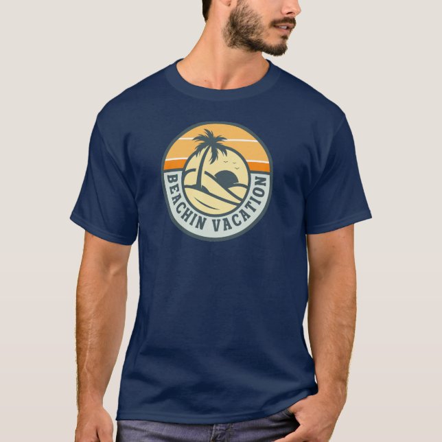 Beach design logo on t-shirt (Framsida)
