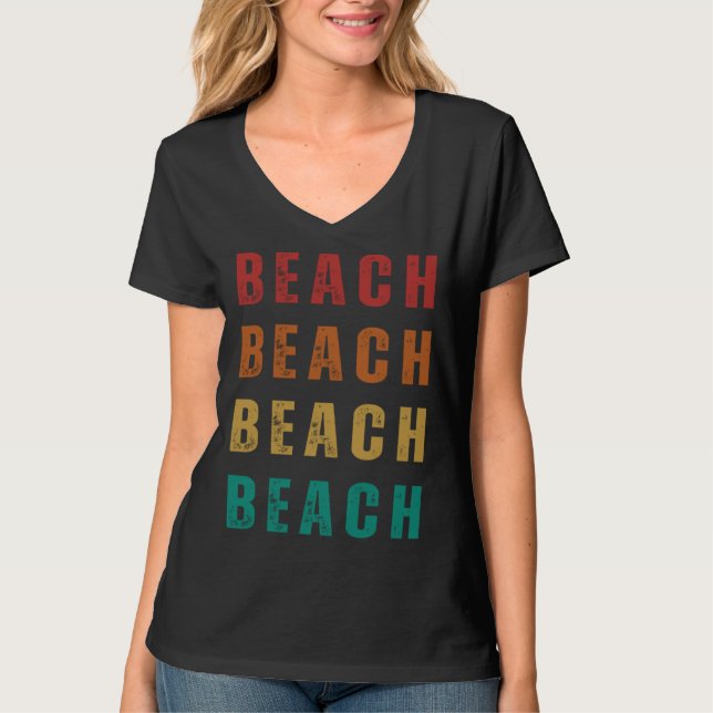Beach Fun and Vintage Style T Shirt (Framsida)