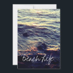 Beach Life citerar Vinkara Ocean Sunset Vatten Sce Julkort<br><div class="desc">Tryckt med vackra och sereniska scenen av vackert vågar på stranden!</div>