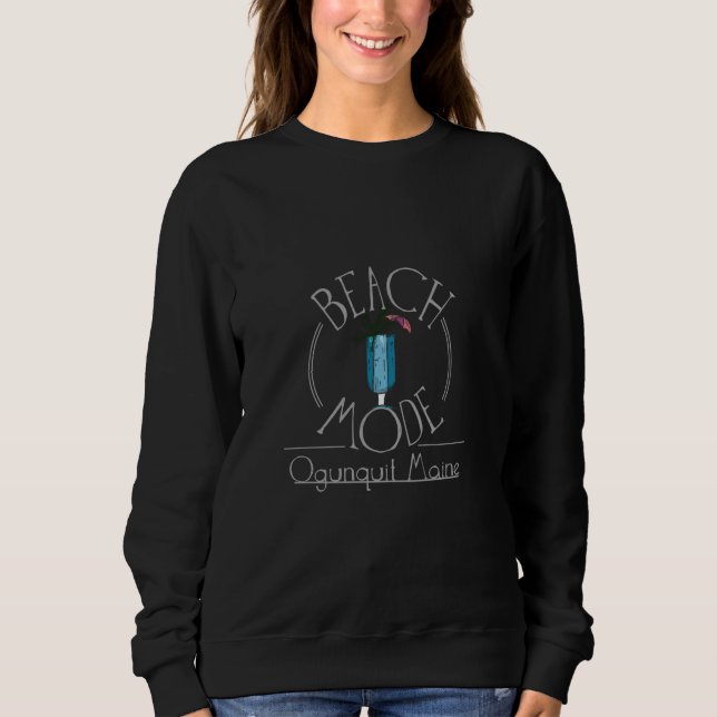 Beach Mode vid Ogunexit Maine med Cocktails T Shirt (Framsida)