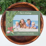 Beach Photo jul Julkort<br><div class="desc">din favoritbild för tropisk strandsemester den här julhelgen. Elegantens vattenfärgsdesign för tropisk blommigt ramar ditt familjefoto. Modern grönt och rött för att framhäva din resa till Hawaii,  Kalifornien,  Florida eller något annat mål. Firar med en kustjul! Glad helg!</div>