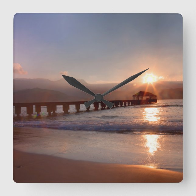 Beach pier vid solnedgång, Hawaii Fyrkantig Klocka (Framsida)