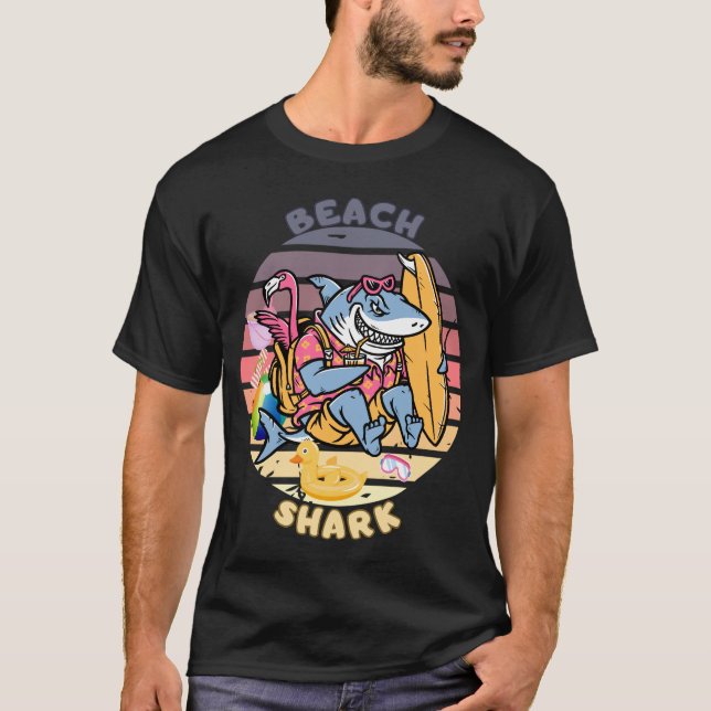 Beach Shark Äventyr T Shirt (Framsida)