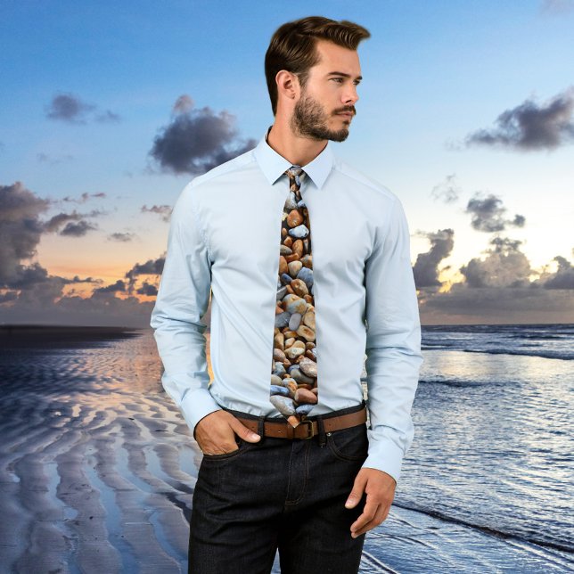 Beach Småsten Mönster Tie Slips (A modern tie featuring a beach pebbles pattern design. Natural colors and style)