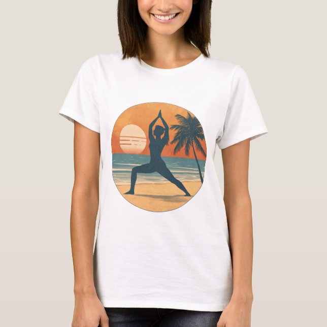 Beach Sunset Yoga Silhouette | Coastal Yogi Life T Shirt (Framsida)