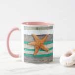 Beach Theme Starfish Bröllop Rustic Mugg<br><div class="desc">Allt detta handlar om en svält på en rustik plank,  och produktserien omfattar menyer,  inbjudningar och presenter från bröllop som åtföljer vår biflodsamling av gåvor och idéer.</div>