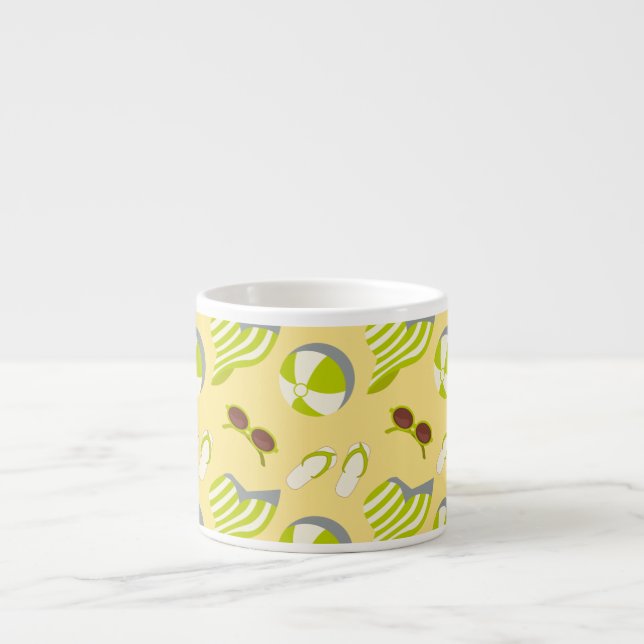 Beach vacay pattern with sunglasses and sun hat  espressomugg (Framsidan)
