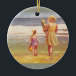 Beach Vågar med barn och Mamma Julgransprydnad Keramik<br><div class="desc">Det är en vacker målning av ett mamma och hennes två barn - en liten blond elak med en pony svan och baby i hennes arm. Det är en strandmorgon - en mamma, en flicka och en baby är mesmerierade av soluppgången över havet. Familjen går mot havet vatten. De går...</div>