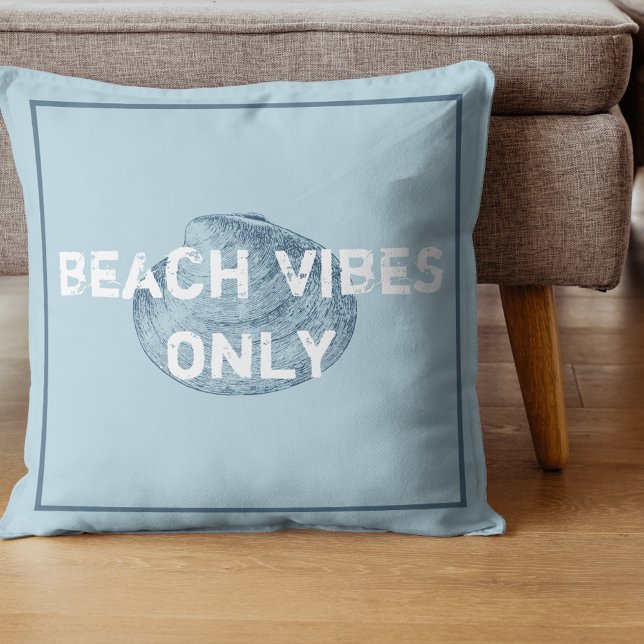 Beach Vibes Only Distress Font Blue Kudde (Skapare uppladdad)