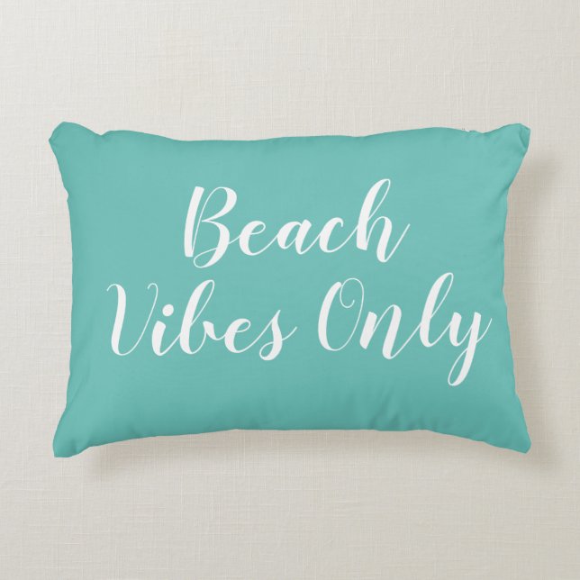 Beach Vibes Turcoise Script Accent Pillow Prydnadskudde (Framsidan)