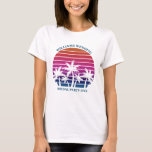 Beach Wedding Matching Brudens sida Bridesmaid T Shirt<br><div class="desc">Coola som matchar t-shirts för din brudens sida till bära till en bachelorette-fest för ett bröllop på ön. Det är vackert handflatan träd framför en söt strandsolnedgång. Perfekt tropiska anpassningsbar för sommaren resa till havs.</div>