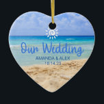 Beach Wedding Ornament Party Favor<br><div class="desc">Kute,  skräddarsydd bröllop-dekoration. Anpassning: Ändra namn och datum för bröllop.</div>