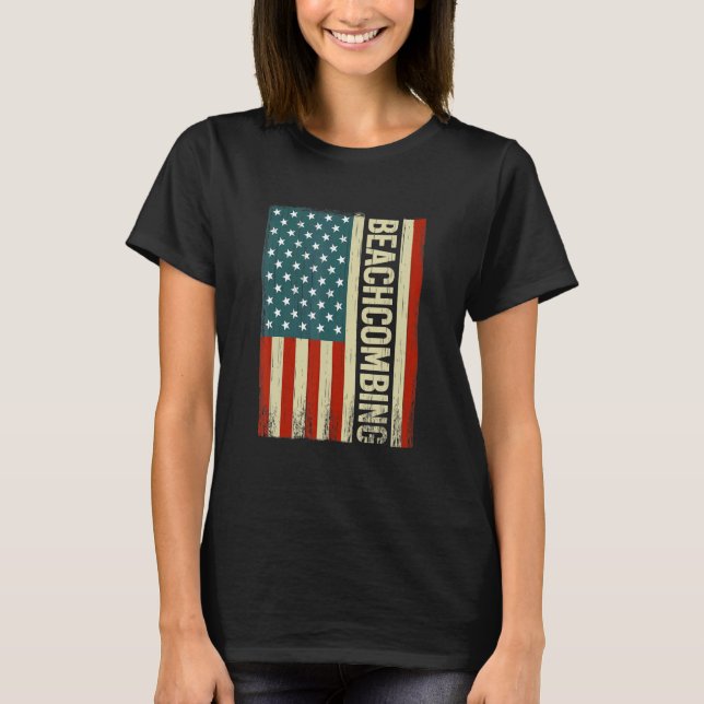 Beachcombing USA Flag 4th of July beachcomb beachc T Shirt (Framsida)
