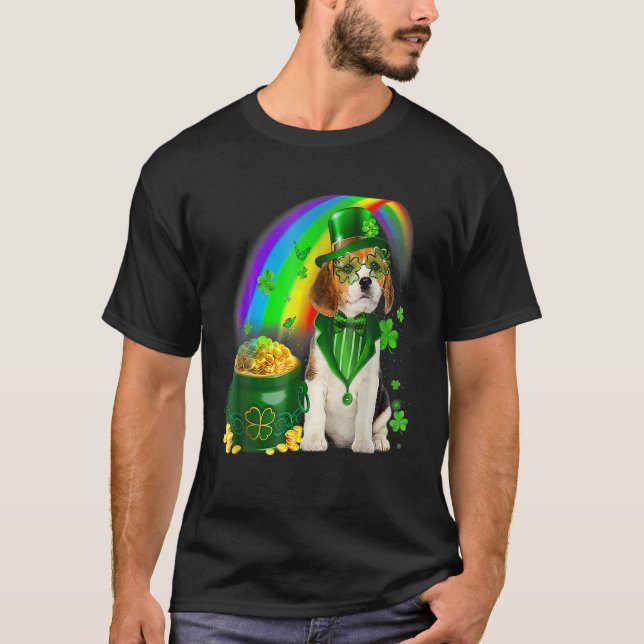 Beagle Hund Irish Leprechaun Saint Patrick Day T Shirt (Framsida)