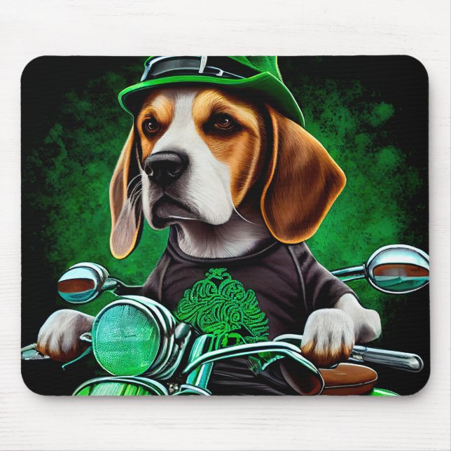 Beagle hund kör cykel St. Patrick's Day Musmatta (Framsidan)