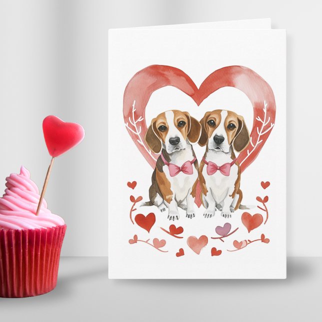 Beagle Mamma Valentines day Hund Kärlek Heart Söt Helgkort (Beagle dog couple sweet love watercolor wedding engagement vday or anniversary theme pink red heart)