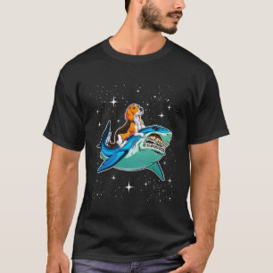 Beagle Riding Shark Jawsome Hund Space Galaxy T Shirt