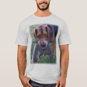 Beagle som hämtar ekorren t shirt