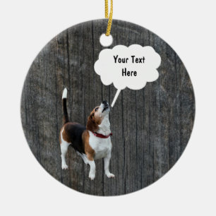 Beagle som tjuter anpassadehundprydnaden julgransprydnad keramik