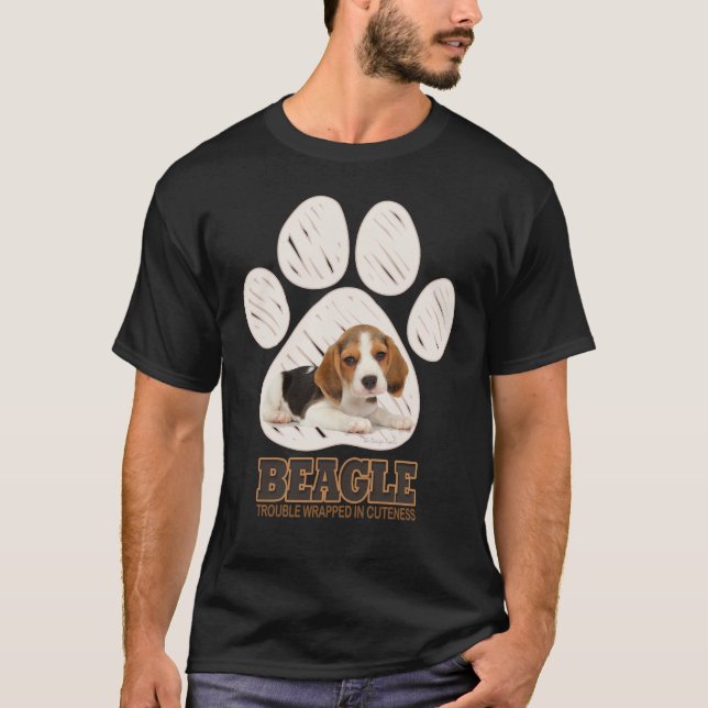 Beagle, Trouble Wrapped in Cuteness T Shirt (Framsida)