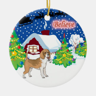 Beaglen tror i Santa Julgransprydnad Keramik